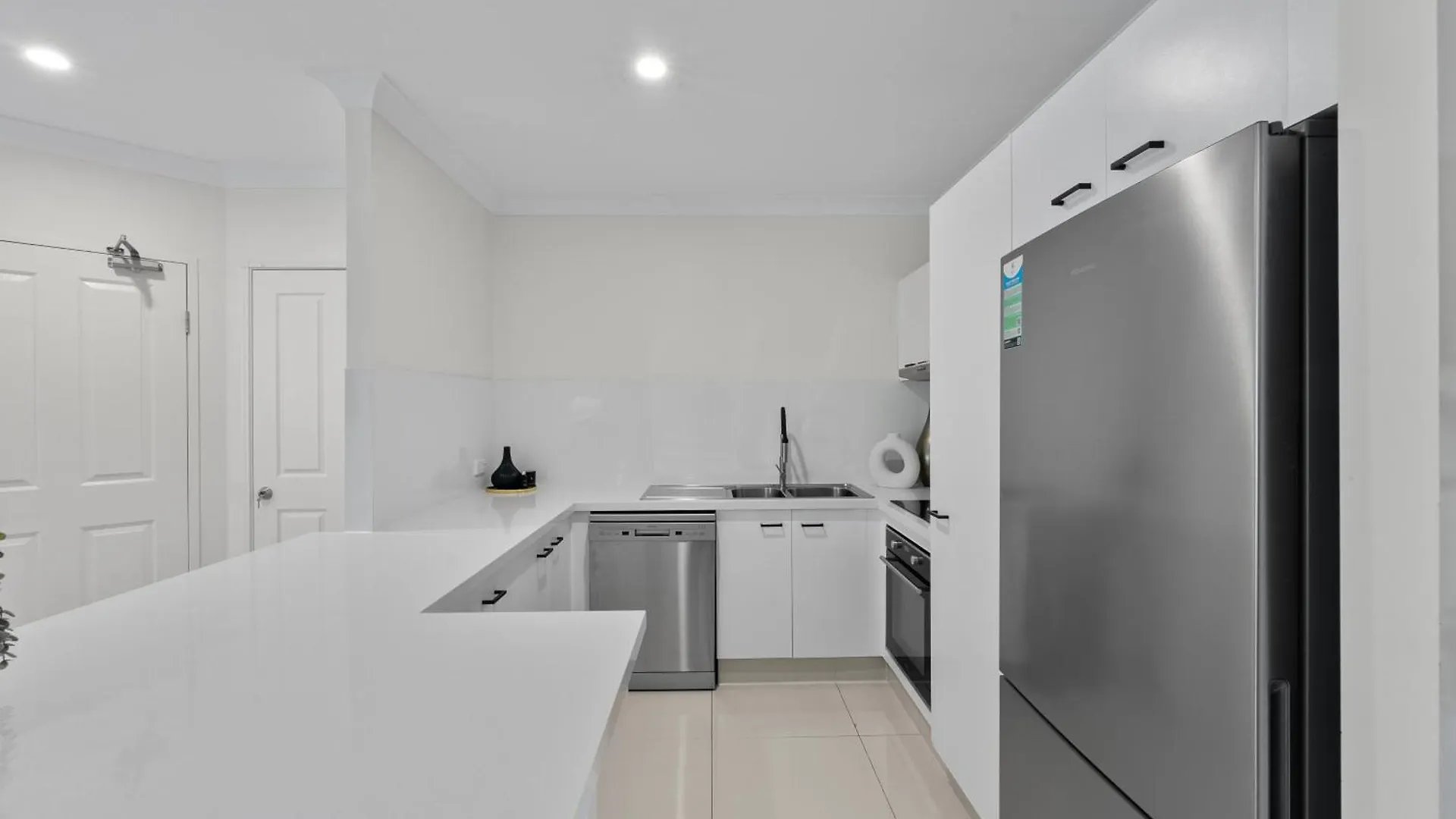 Luxe Escape & Family Attractions Apartment Gold Coast 0*,
